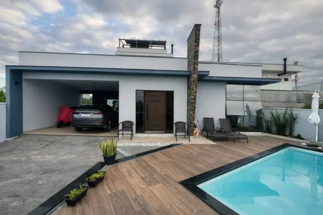 Imagem Casa com 2 dormitórios sendo 1 suíte e 1 vaga de garagem em Gov Celso Ramos/SC