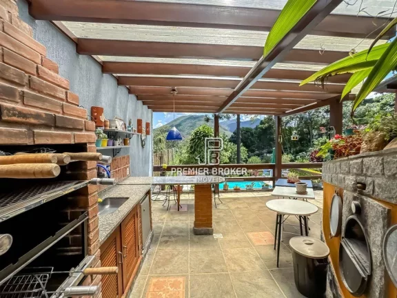 Imagem Casa à venda, 362 m² por R$ 1.990.000,00 - Albuquerque - Teresópolis/RJ