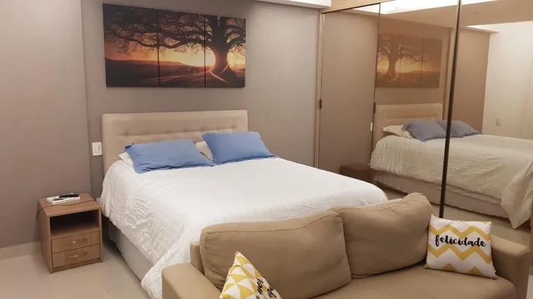 Imagem Imperdível! Apartamento à venda no Bosque dos Juritis, Ribeirão Preto-SP. 1 quarto, 1 sala, 1 banheiro, 1 vaga de garagem. 44m². Venha conferir! - Quer Imóvel Negócios Imobiliários.