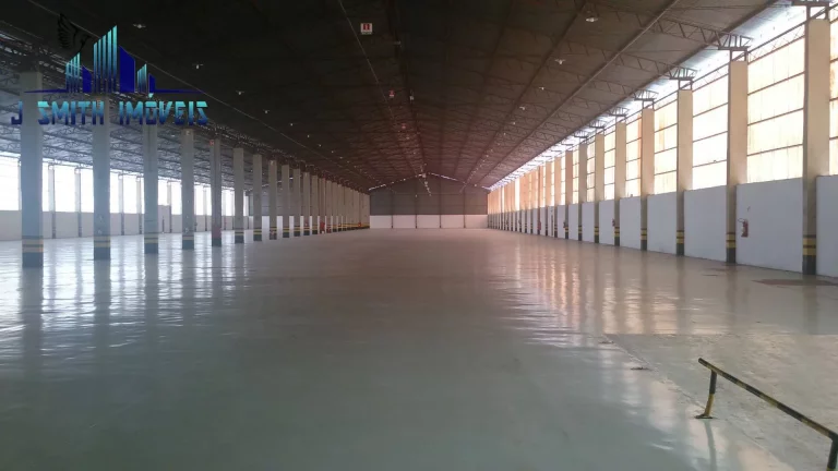 Imagem GALPÃO 10.000m², TERRENO 15.000m², 12 DOCAS, PISO EM EPOXI, NA CASTELO.