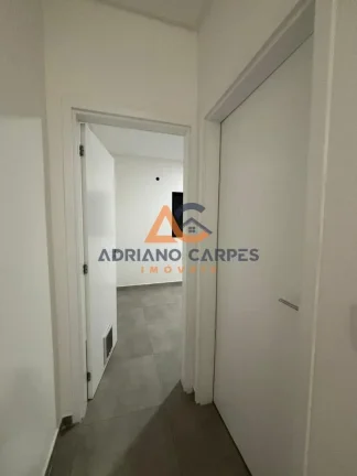 Imagem Apartamento com dois dormitórios no Centro de Navegantes pronto para morar e aceita financiamento bancário a venda com a Imobiliária Adriano Carpes