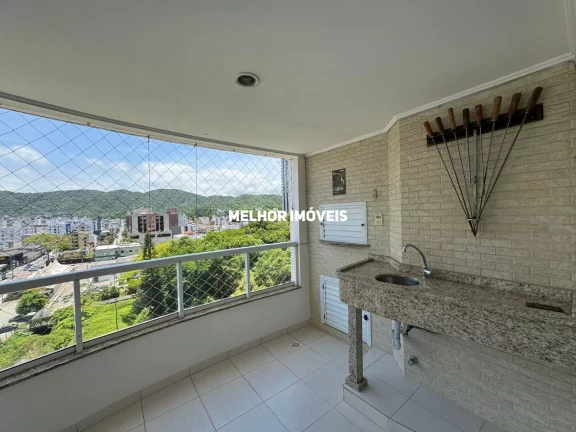 Imagem Apartamento á venda com 02 dormitórios sendo 01 suíte, ampla sacada com churrasqueira a carvão, próximo a Roda Gigante à Venda em Balneário Camboriú - SC