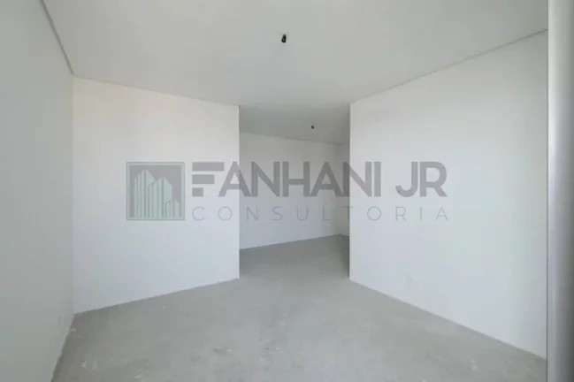 Imagem More no bairro mais valorizado de São Paulo, Vila Nova Conceição, em uma cobertura duplex que é uma verdadeira obra de arte. Com 4 quartos e 5 banheir