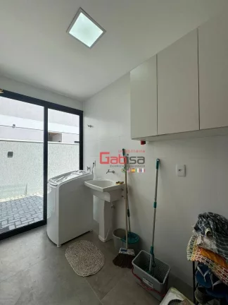 Imagem Casa com 4 dormitórios à venda, 381 m² por R$ 1.980.000,00 - Guriri - Cabo Frio/RJ