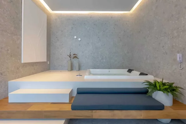Imagem Apartamento vista mar e andar alto! Com 4 suítes e 3 vagas no Bairro Pioneiros em Balneário Camboriú