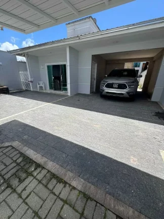 Imagem Casa com 3 dormitórios e 2 vagas de garagem Itinga | Araquari/SC