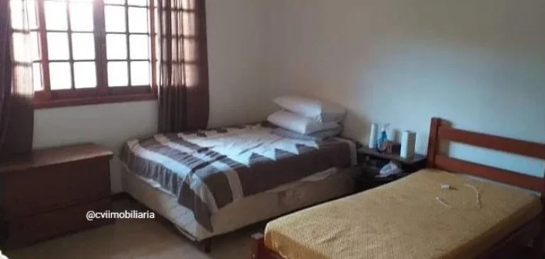 Imagem Descubra esta encantadora casa na Avenida Otacílio Negrão de Lima, localizada no bairro Pampulha e...