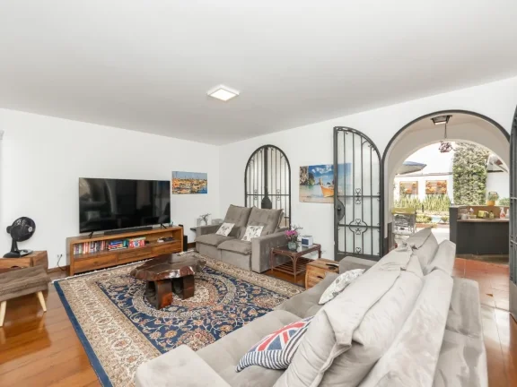 Imagem Casa Duplex Brooklin - 465M², 5 Dorms, 3 Suítes, 3 Vagas Determinadas, Piscina, Churrasqueira, Varanda, Terraço.