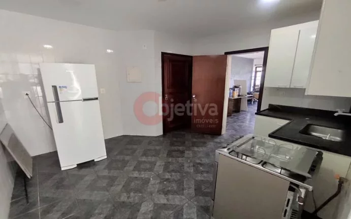 Imagem Cobertura com 3 dormitórios para locação fixa no Centro de Cabo Frio/RJ