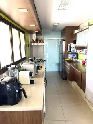Imagem Excelente cobertura com 240m² no Brooklin A piscina e área gourmet ficam no primeiro pavimento o q...