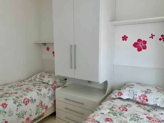 Imagem Apartamento na Riviera Módulo 07: 3 suítes, 2 salas, 2 vagas. Pé na areia em Riviera de São Lourenço. Aproveite essa oportunidade!