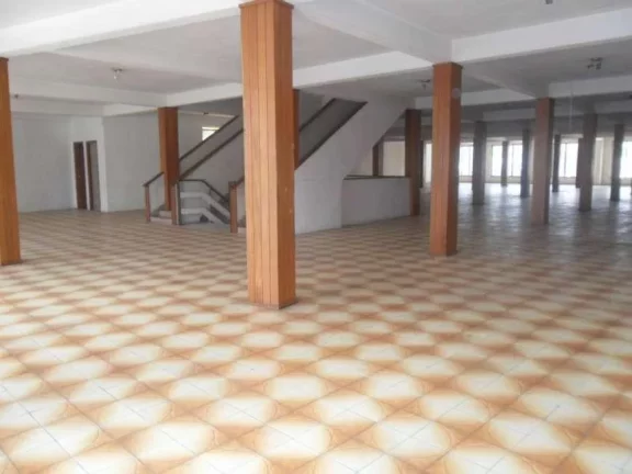 Prédio Comercial para alugar, localizado na Encruzilhada, Recife - Pernambuco.