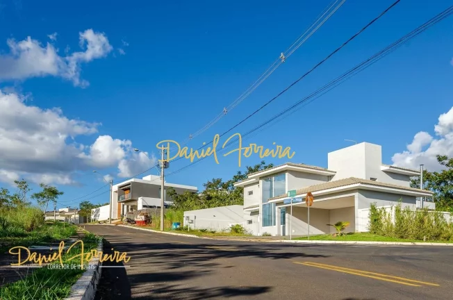 Imagem Lote em Aclive - Travessa Poço Azul - Condomínio Santa Monica - DF