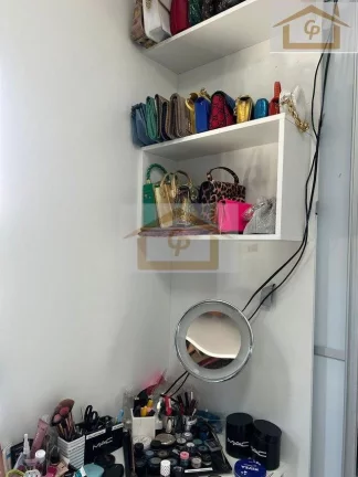 Imagem Triplex Encantador, 4 quartos sendo 2 suítes, excelente espaço para a área gourmet!