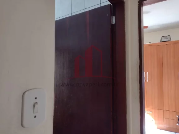 Imagem Casa à venda em Caieiras-SP, no Jardim Monte Alegre: 3 quartos, 1 suíte, 2 salas, 2 banheiros, 2 vagas de garagem e 99m². Confira!