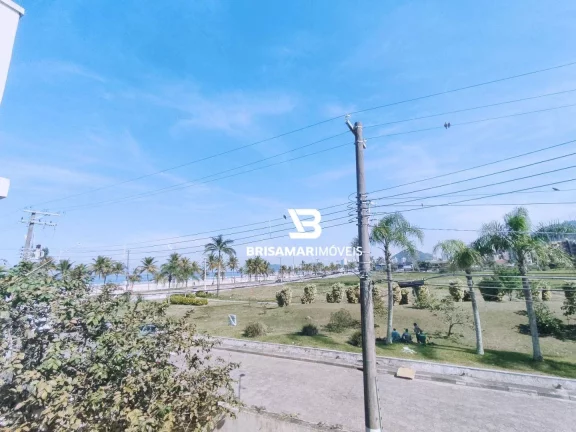 Imagem ENSEADA- NA QUADRA DA PRAIA , MAGNÍFICA CASA IMPECÁVEL , 04 VAGAS DE GARAGEM.