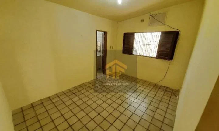 Imagem Casa com 08 quartos, localizada em Fragoso, Olinda - Pernambuco
