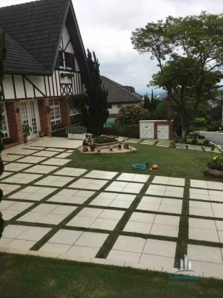 Imagem Alphaville 8 Casa de 380m² com 4 Dorms sendo 1 Suíte e 4 Vagas de Garagem