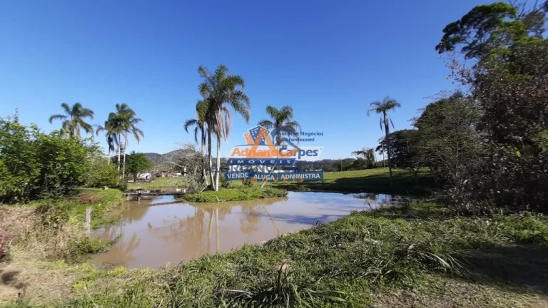 Imagem Adriano Carpes Imóveis vende terreno grande as margens da BR 101 em Balneário Piçarras.