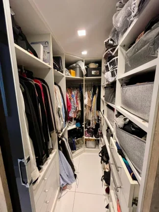 Imagem Alugo cobertura triplex em Ipanema classe AA