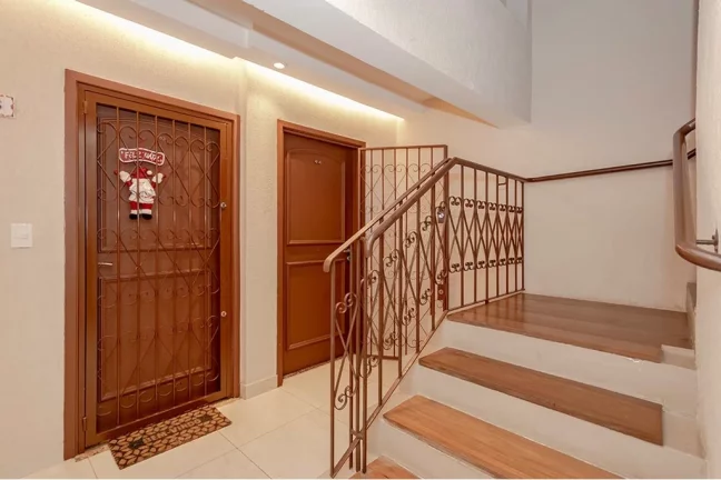 Imagem Cobertura à venda em Porto Alegre, Mont Serrat, com 3 quartos, 154m2