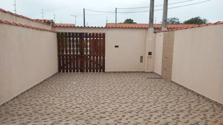 Imagem Casa para Venda em Itanhaém, Jamaica (Praia), 2 dormitórios, 1 suíte, 1 banheiro, 2 vagas