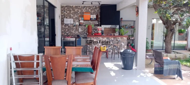 Imagem Casa em Condomínio para Venda em Brasília, Setor Habitacional Tororó (Jardim Botânico), 3 dormitórios, 1 suíte, 4 banheiros, 2 vagas