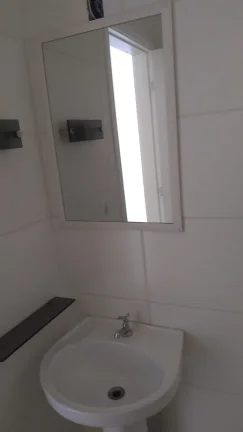 Imagem Aluguel de Casa em Condomínio de Luxo em Sorocaba-SP, Jardim Simus: 2 quartos, 1 suíte, 2 salas, 2 banheiros, 75m².