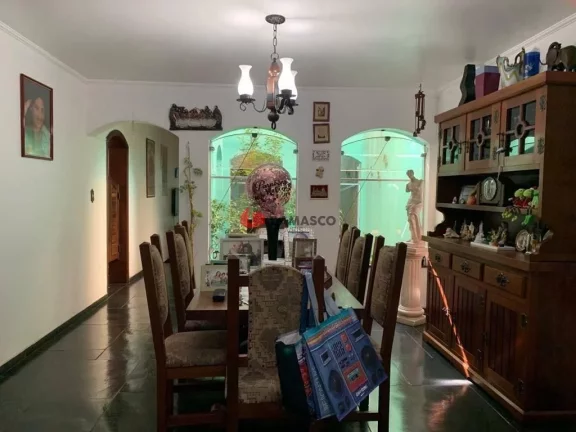 Imagem Sobrado à venda 4 Quartos, 3 Suites, 4 Vagas, 380M², Barcelona, São Caetano do Sul - SP
