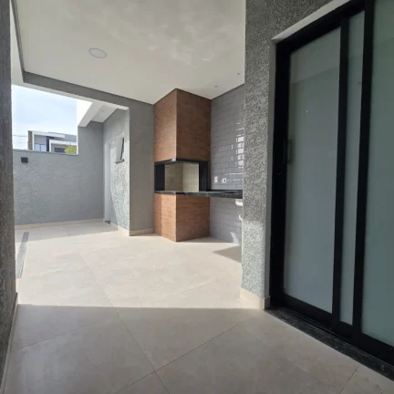 Imagem Casa em Condomínio à Venda em Sorocaba-SP Jardim Residencial Campos do Conde 4 Quartos, 1 Suíte, 3 Salas, 3 Banheiros, 4 Vagas, 184m².