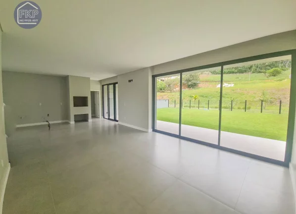 Imagem Casa Alto Padrão 4 suítes!