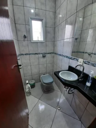 Imagem Sobrado com 3 dormitórios à venda, 225 m² por R$ 650.000,00 - Jardim Las Vegas - Santo André/SP