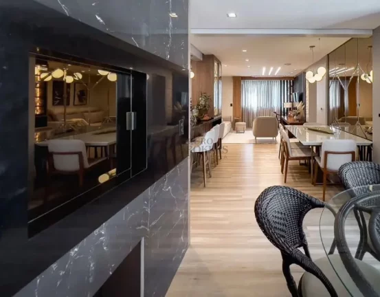 Imagem Apartamento com 3 suítes à venda no Centro de Balneário Camboriú/SC