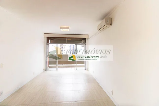 Imagem More em um apartamento de 90 metros quadrados com 3 quartos no miolo do Cambuí - Campinas - SP