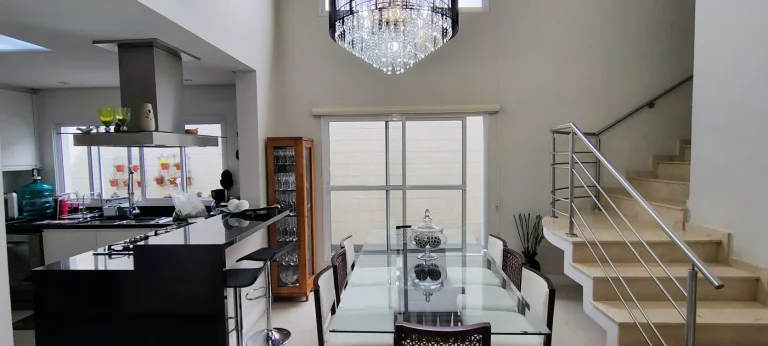 Imagem Casa em condominio fechado, 4 dormitórios, Santa Felicidade