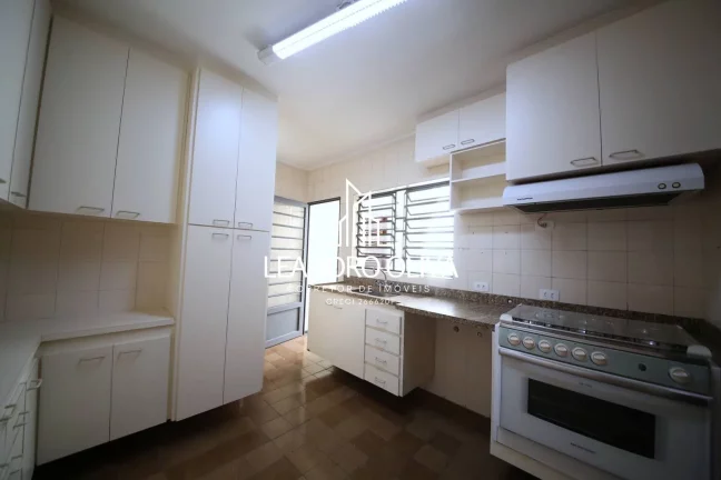 Imagem Casa de vila para venda em Vila Nova Conceição com 5 quartos, sendo 2 suítes, 199m²