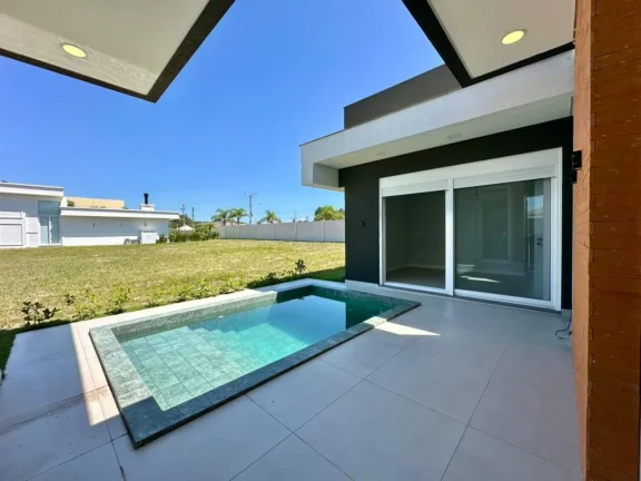 Imagem Casa 4 Dormitórios - Bairro Capão Novo