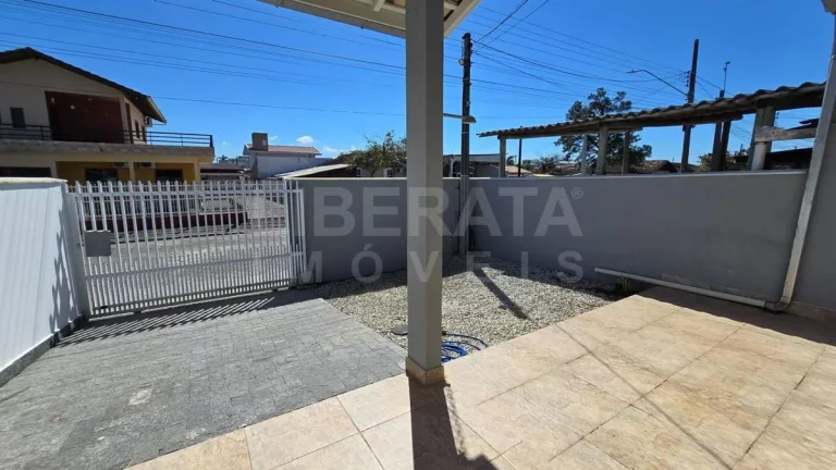 Imagem Casa a venda na Meia Praia, Navegantes, SC