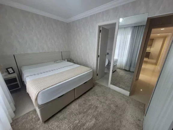 Imagem Apartamento com 3 dormitórios sendo 1 suíte e 1 vaga de garagem, no Centro de Balneário Camboriú