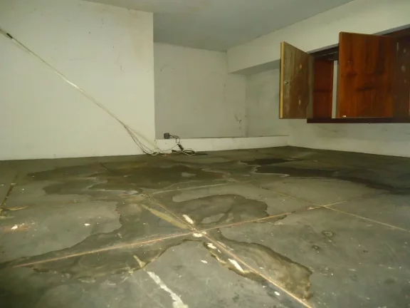 Imagem Excelente barracão para locação com ótima localização, duas entradas, guarita, almoxarifado, v...