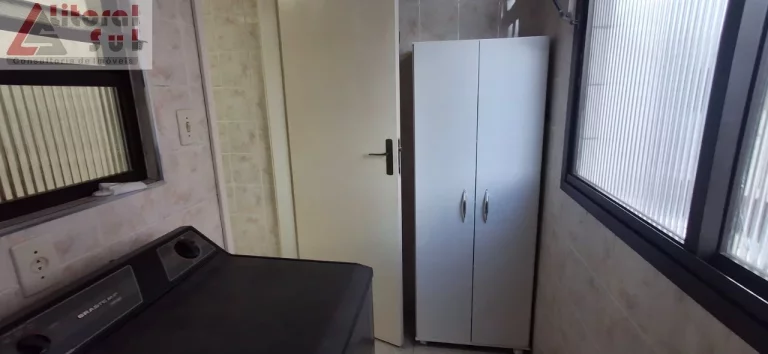 Imagem Apartamento para venda na Aviação, Praia Grande-SP: 2 quartos, 1 suíte, 1 sala, 2 banheiros, 1 vaga de garagem, 95m². Venha conferir!