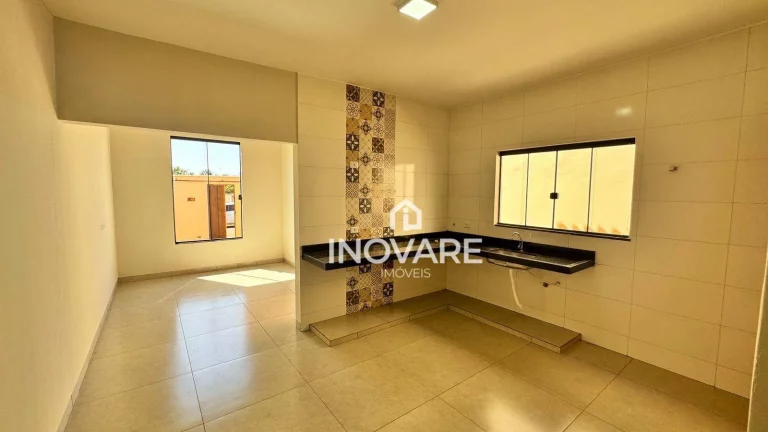 Imagem Casa com 3 dormitórios à venda por R$ 240.000,00 - Parque Vale dos Buritys III - Itumbiara/GO