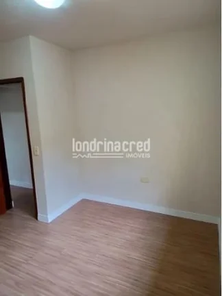 Imagem Casa à Venda em Cambé com 3 Quartos, Terreno de 300 m², 145 m² de Área Construída e 2 Vagas de Garagem