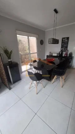Imagem Sobrado com 195 m² de área construída em terreno de 125 m², distribuído em 4 andares. Possui 4 ...