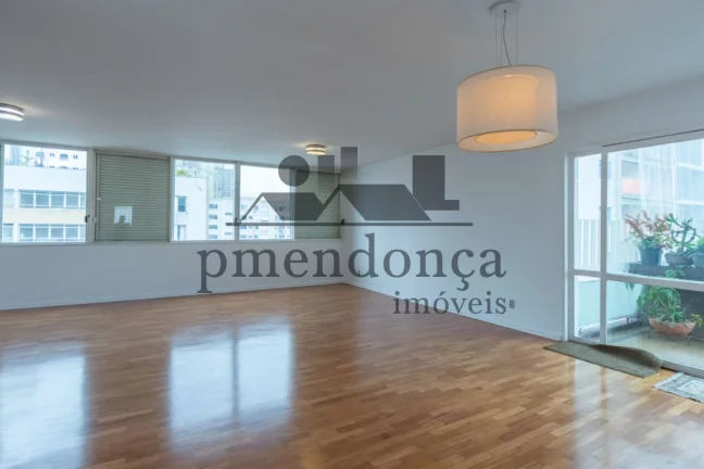 Imagem Apartamento em Higienópolis com 3 quartos (1 suíte) e 2 vagas, 210 m²