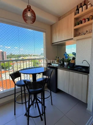 Imagem APARTAMENTO 2 DORMITÓRIOS SENDO 1 SUÍTE VARANDA E ARMÁRIOS PLANEJADOS
