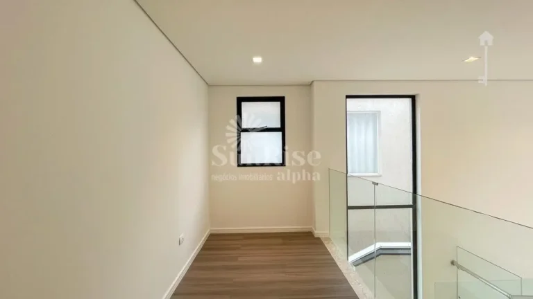 Imagem Casa à venda Alphaville - 3 quartos - 2 vagas - R$ 2.200.000 | NewVille - Santana do Parnaíba, SP