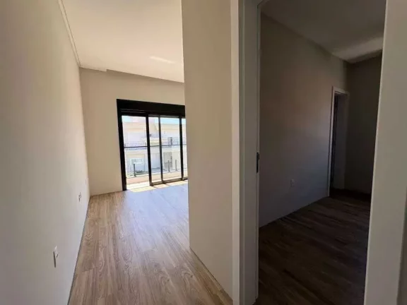 Imagem Casa alto padrão em condomínio com 4 suítes e 4 vagas de garagem em Camboriú/SC