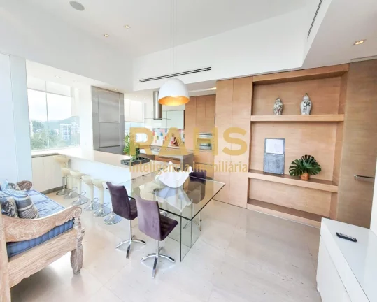 Imagem Cobertura Duplex a Venda no Centro de Joinville Linda cobertura duplex com 397,42 m² privativos dis...