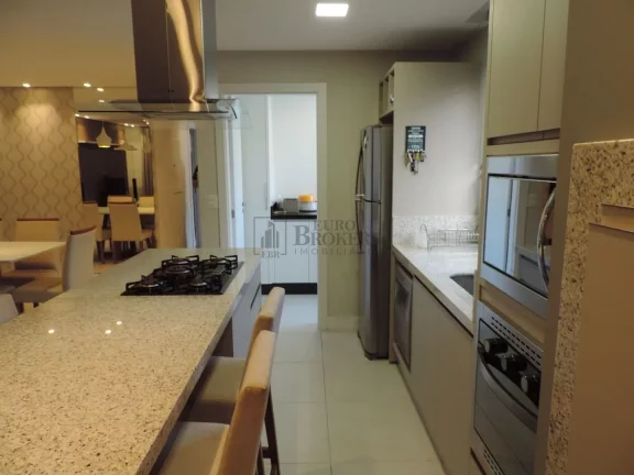 Imagem Apartamento com 3 dormitórios à venda no Centro de Balneário Camboriú/SC